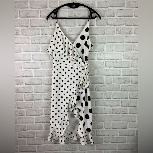 DO+BE Size Medium polkadot mini dress ties on side spaghetti straps adjustable - Picture 1 of 14